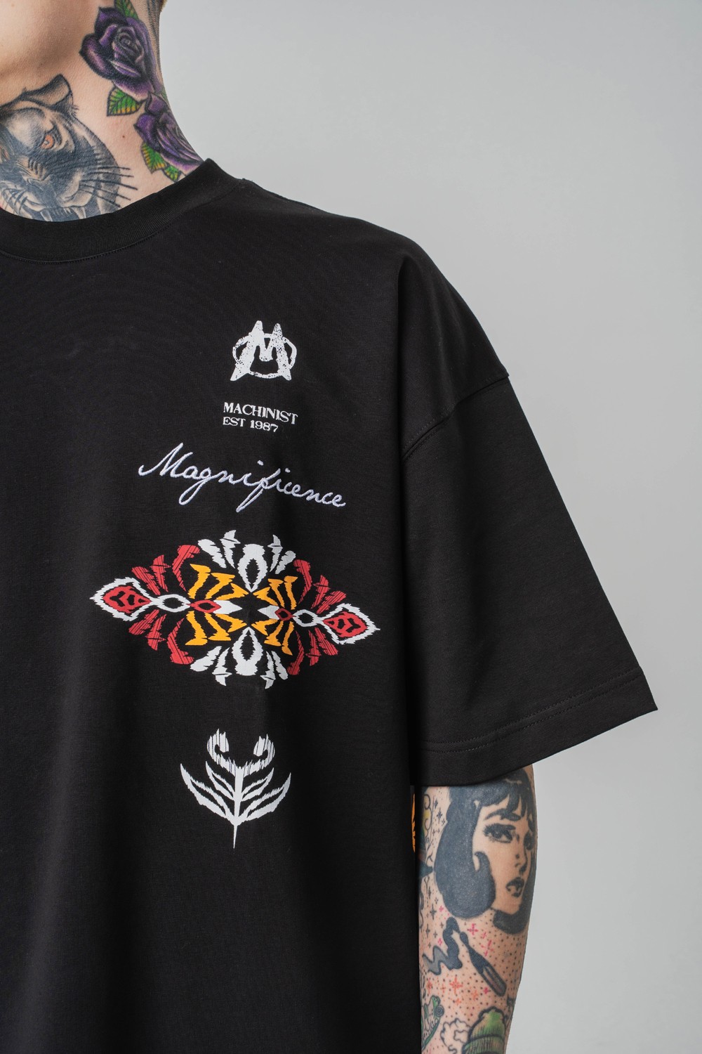 Magnificence Motif ve Nakış Detaylı Oversize T-shirt