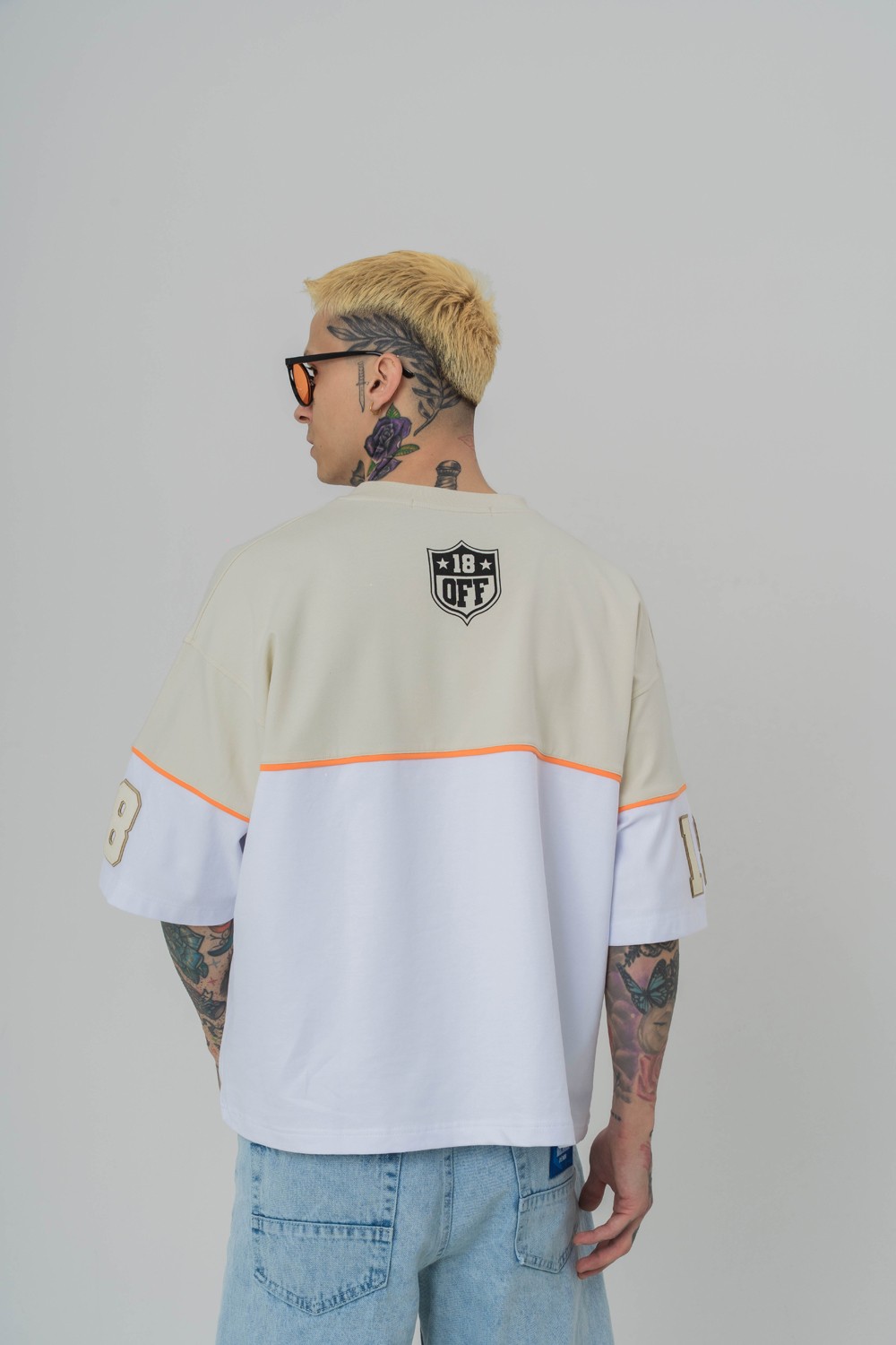 Eighty-Eight V Yaka Oversize T-shirt