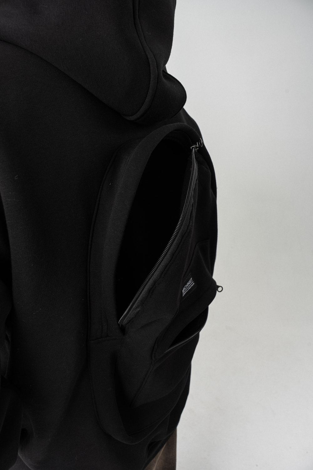 Basebag Fermuarlı ve Sırt Çantası Detaylı Kapüşonlu Sweatshirt (Bere Hediyeli)