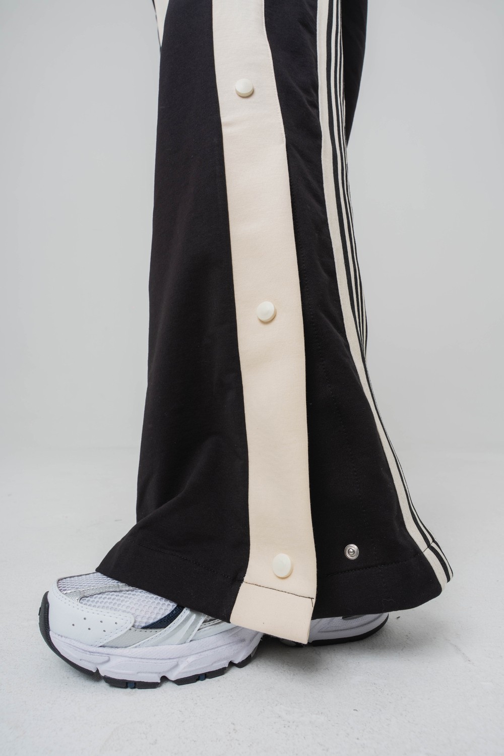 Urban Stripe Şerit ve Trok Detaylı Baggy Kadın Eşofman Alt