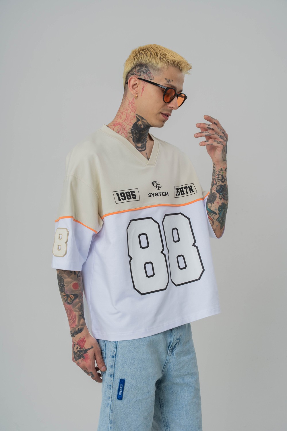 Eighty-Eight V Yaka Oversize T-shirt