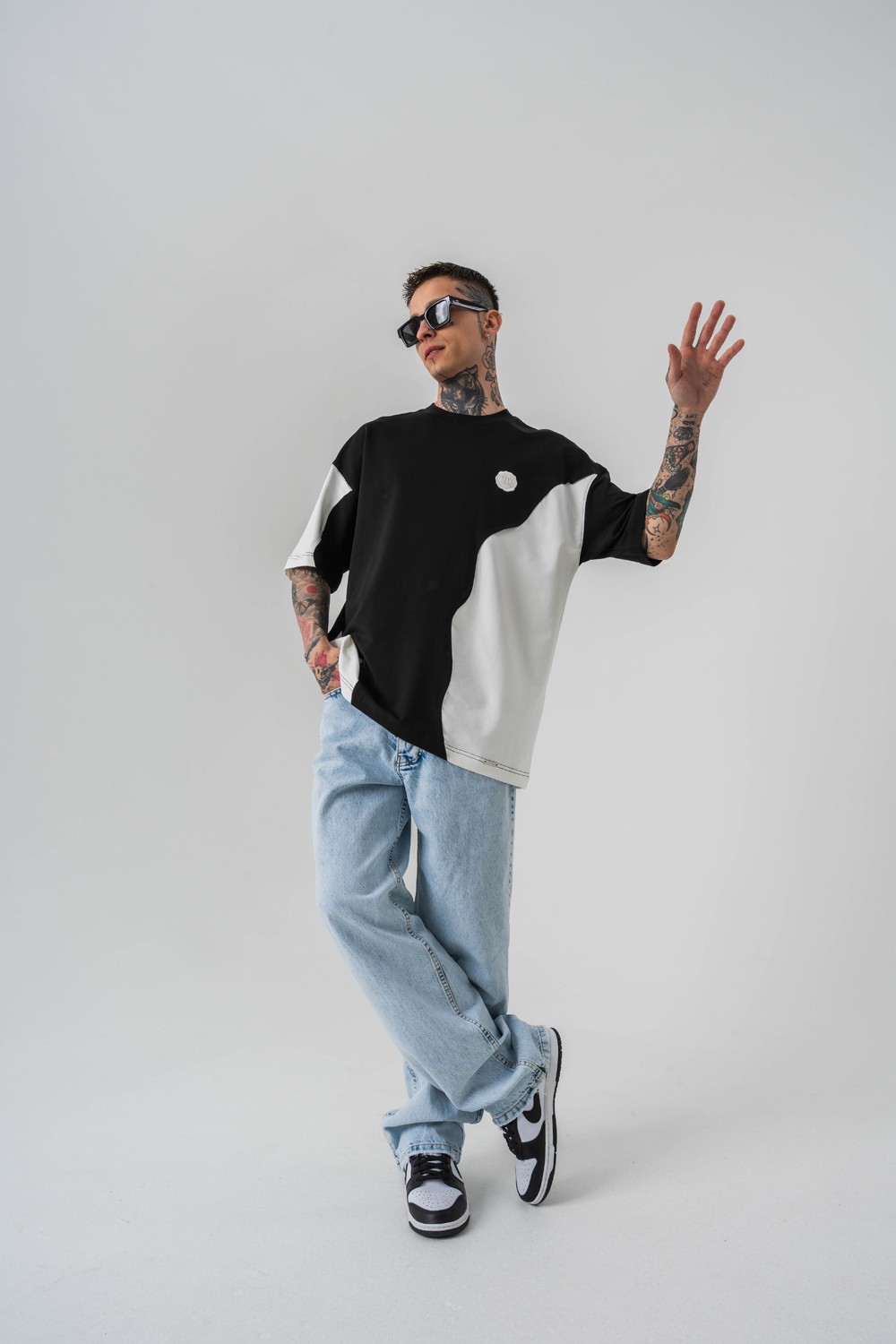 Wave Parçalı ve Nakış Detaylı Oversize T-shirt