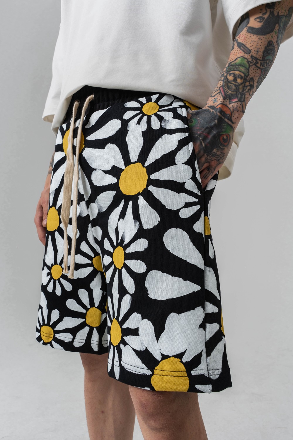 Daisy Pattern Baskı Detaylı Şort