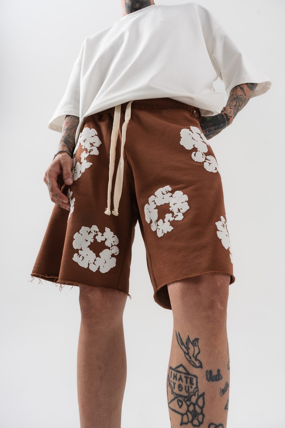 Kanye Tears Kabartmalı Oversize Şort