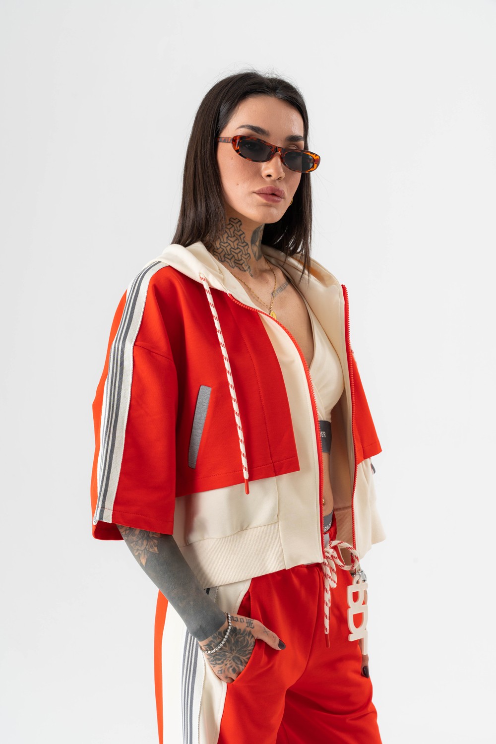 Wild Ease Crop ve Kapüşonlu T-shirt Bir Arada İkili Set