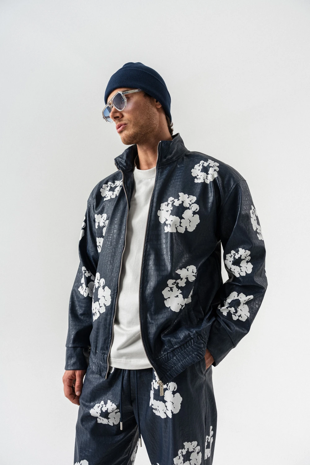 Tear Kabartma Baskı Fermuarlı Deri Alt ve Üst Takım - Lacivert