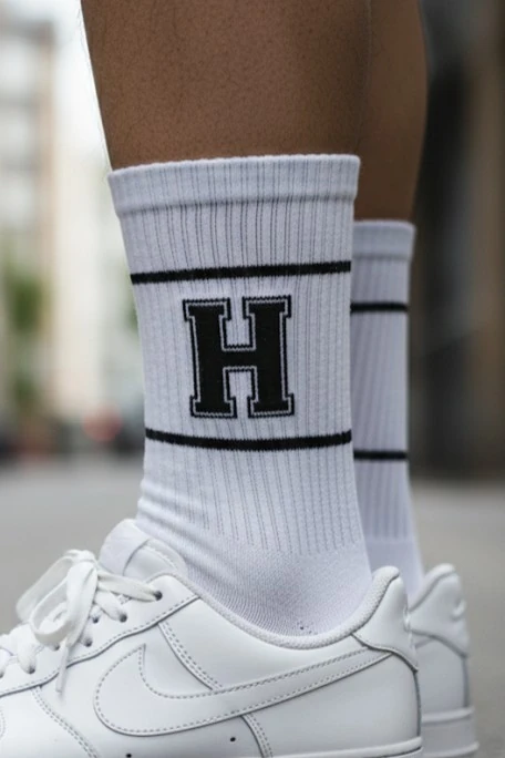 H Harf Çorap