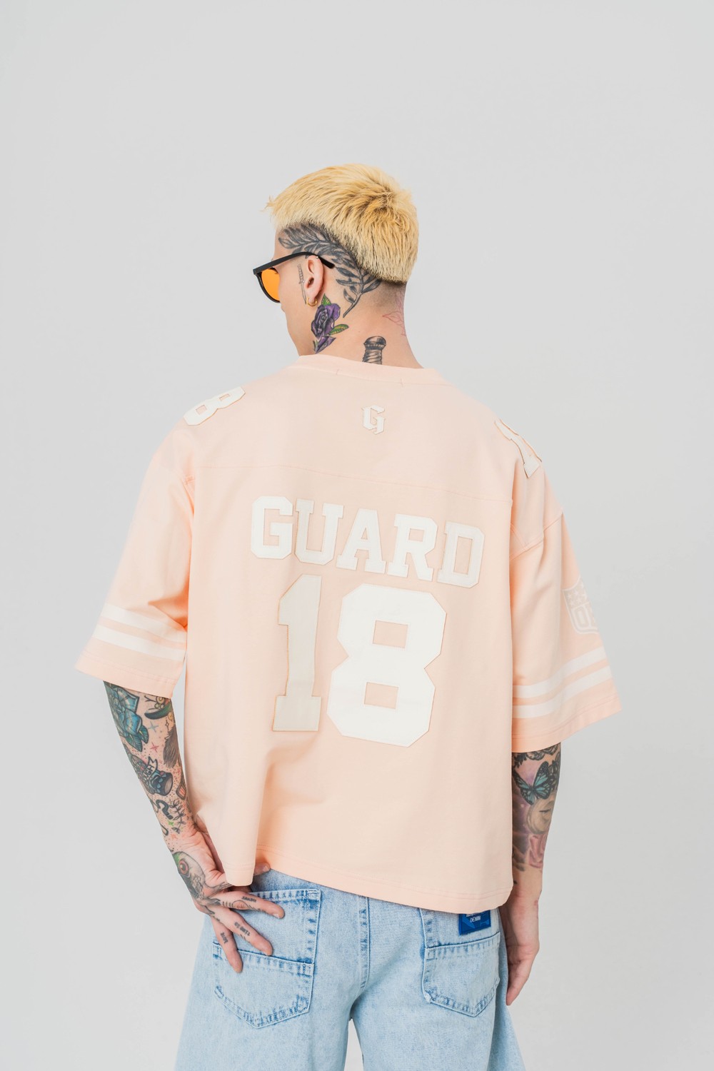 Guard 18 Patch Nakış Detaylı V Yaka Oversize T-shirt