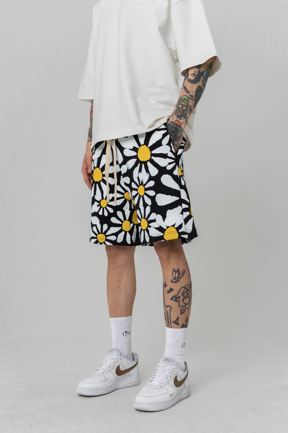 Daisy Pattern Baskı Detaylı Şort