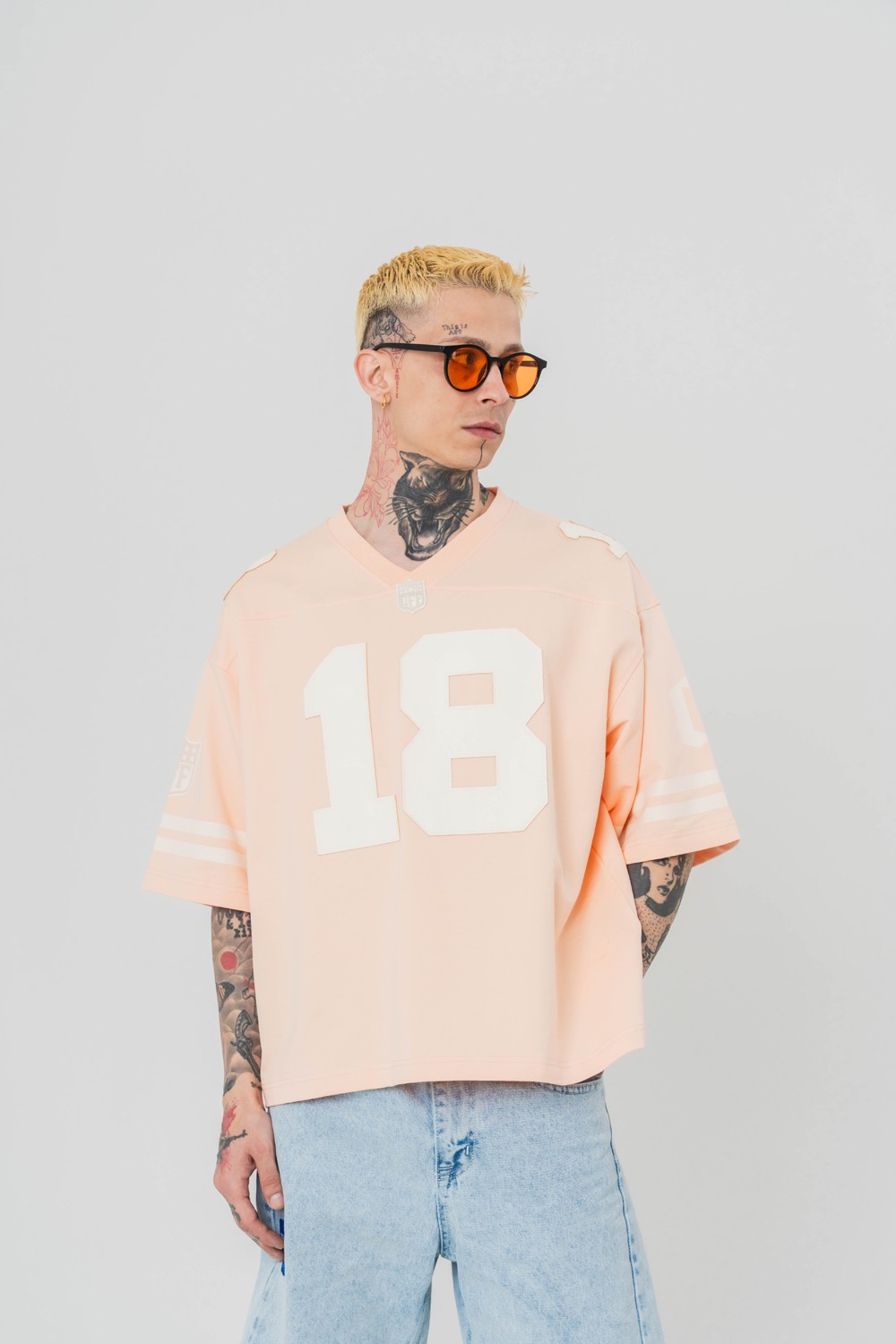 Guard 18 Patch Nakış Detaylı V Yaka Oversize T-shirt