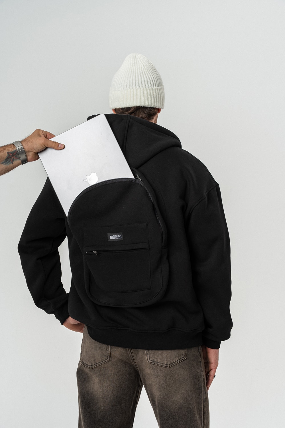Basebag Fermuarlı ve Sırt Çantası Detaylı Kapüşonlu Sweatshirt (Bere Hediyeli)
