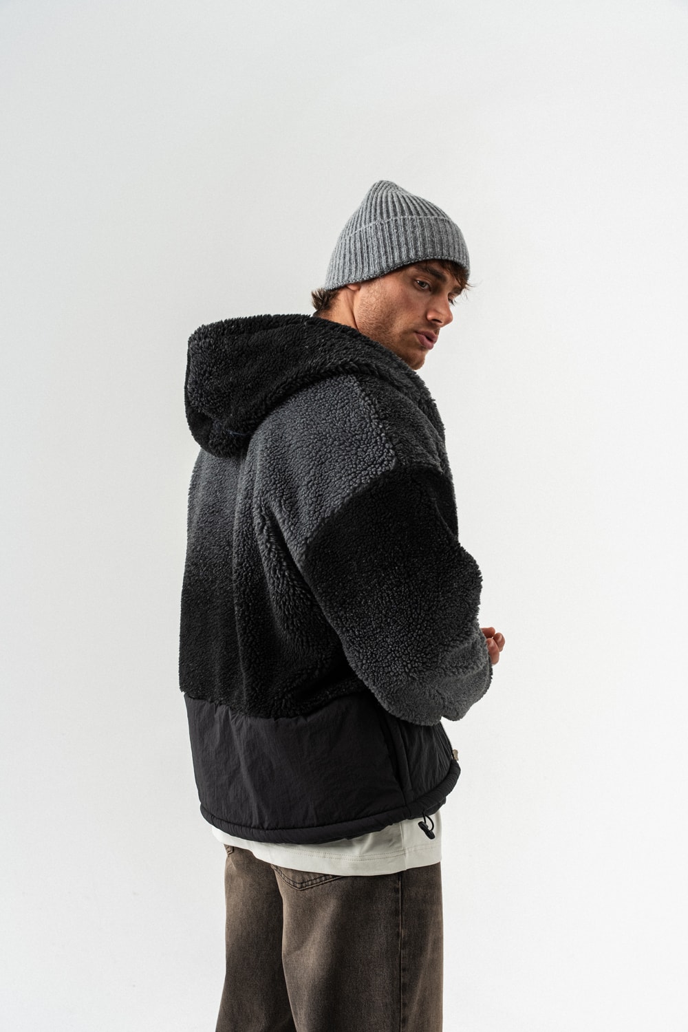 Grayscale Fermuarlı Polar Mont