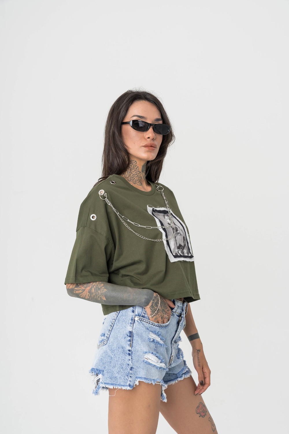 Rock Chain Zincir Detaylı Crop T-shirt