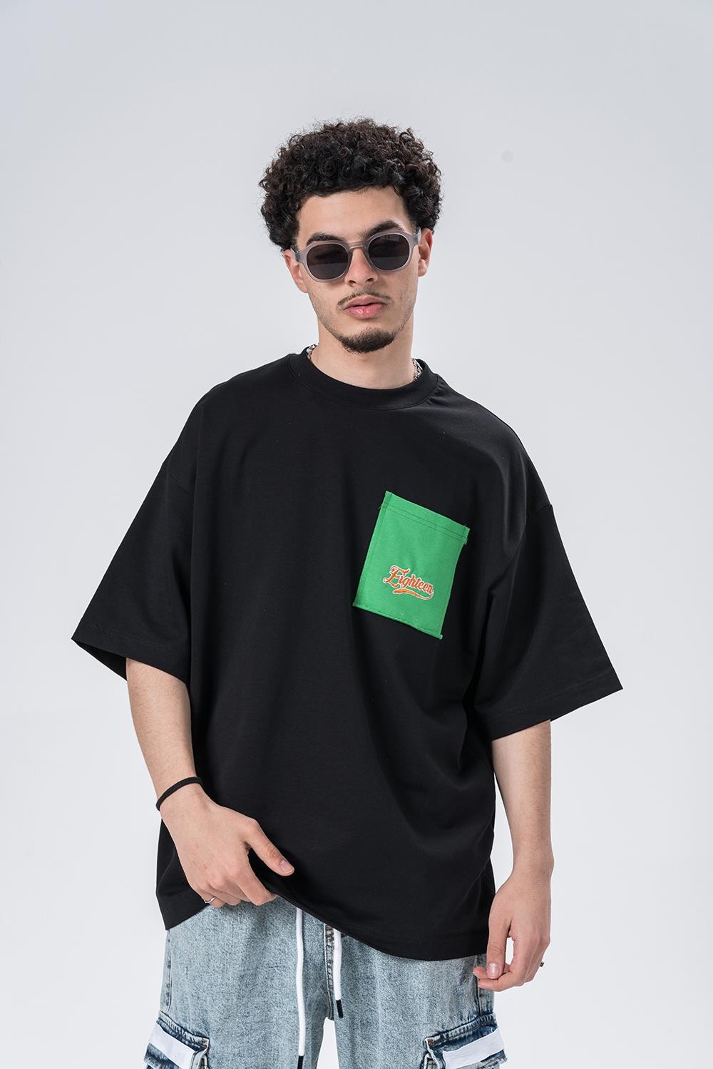 Mode  Sırt Eklentili Bisiklet Yaka Oversize T-shirt