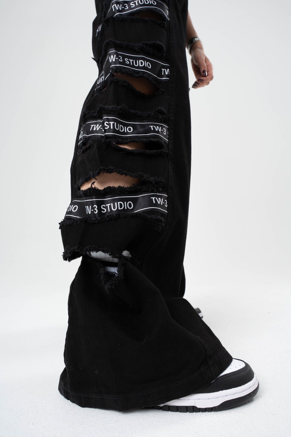 Wild Hype Kesik Detaylı Jean Baggy Kadın Pantolon