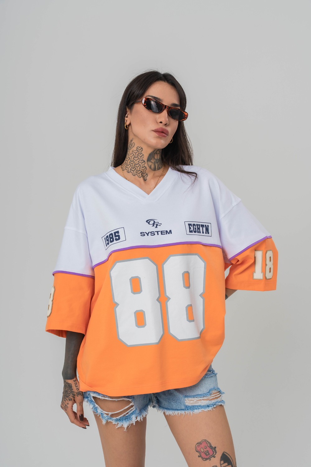 Eighty-Eight V Yaka Oversize T-shirt