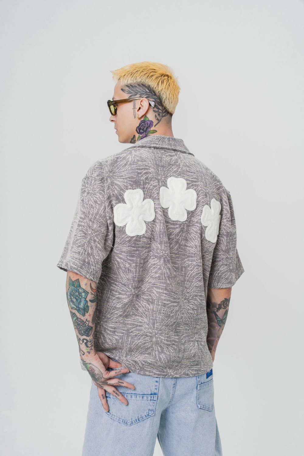 Hood Flow Kabartma Patch Detaylı Gömlek