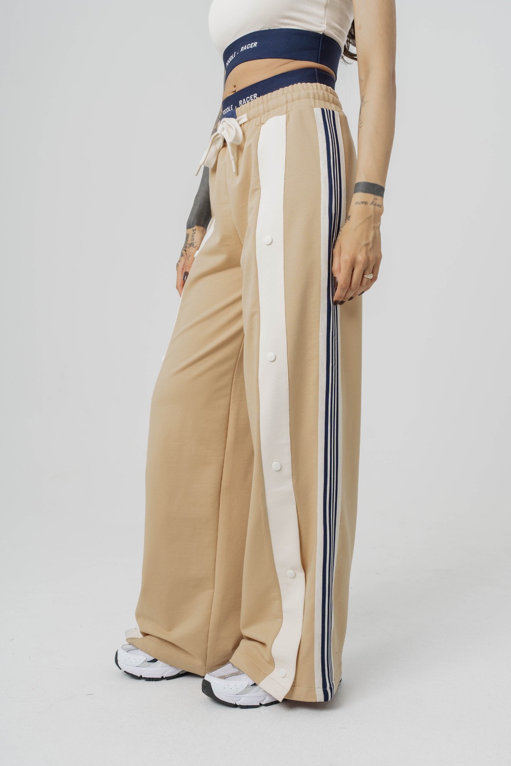 Urban Stripe Şerit ve Trok Detaylı Baggy Kadın Eşofman Alt