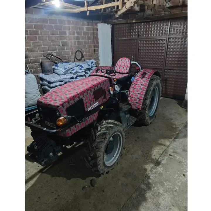 Tümosan 4200 Bahçe Serisi Traktör Kılıfı Branda