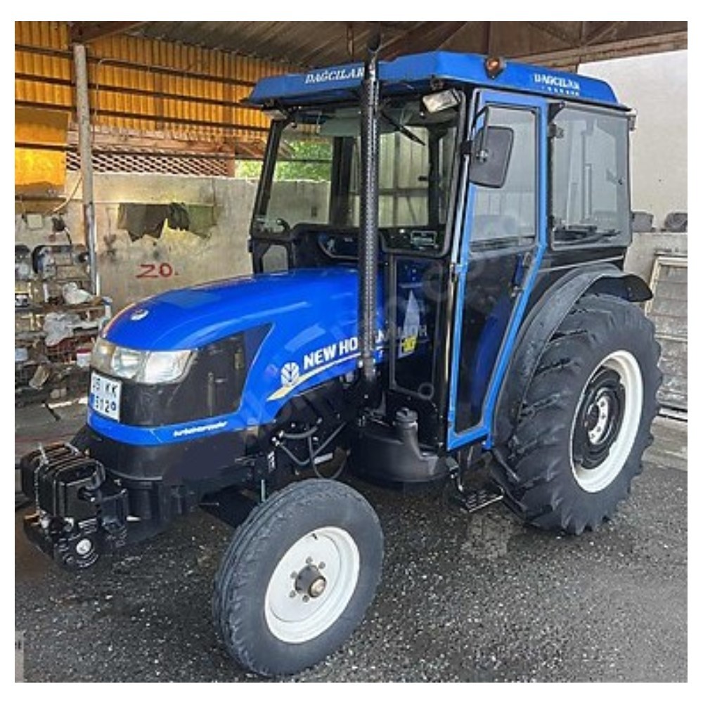 New Holland TT 55 Eski Model 2013 ve Öncesi Traktör Kaporta ve Koltuk Kılıfı Seti