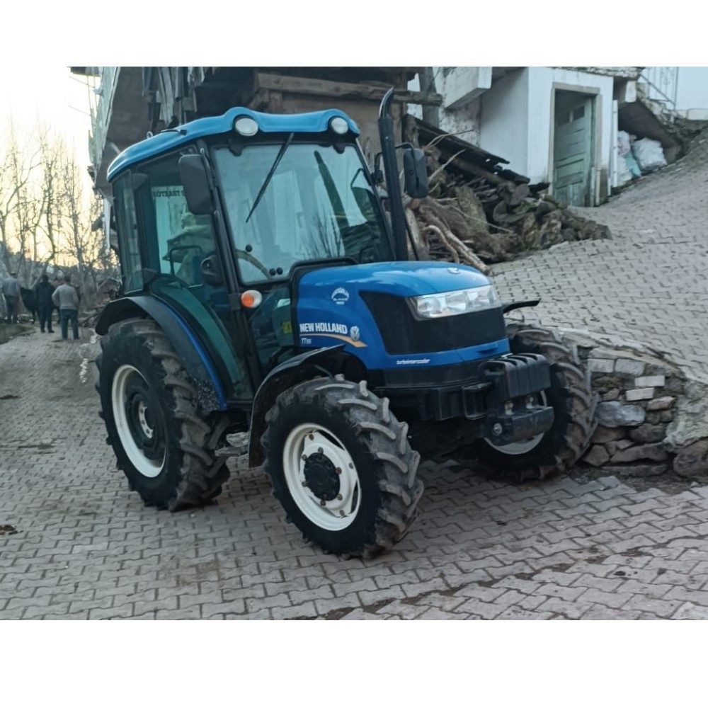 New Holland TT 55 Kabinli Traktör Kaporta ve Koltuk Kılıfı Seti 2014-2023 Model Arası