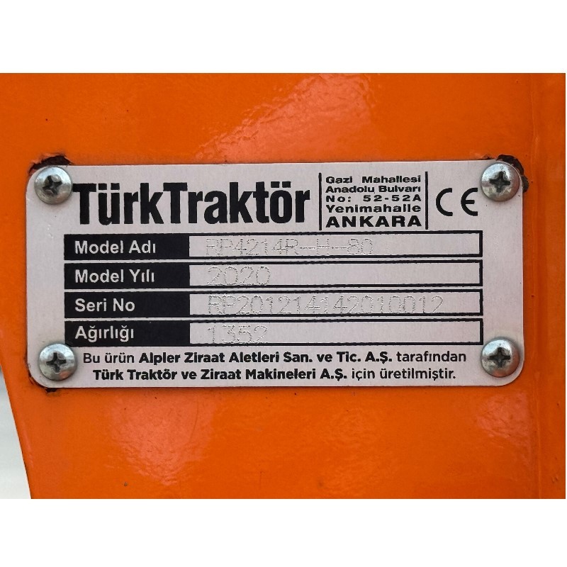 Türk Traktör  (Alpler) 4 lü Dönerli Pulluk-14 No Hidrolik Ayarlı