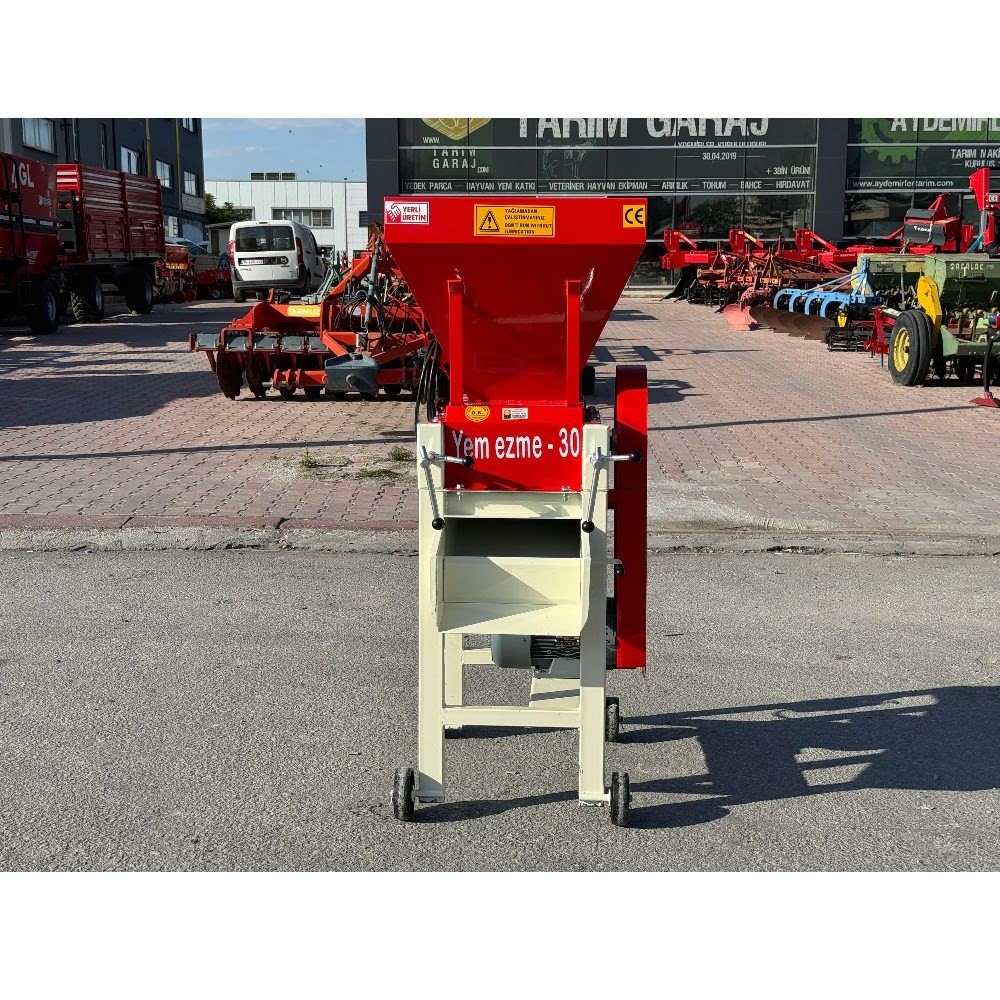 Tarım Garaj Elektrikli Yem Ezme Makinası 30’luk 4 HP