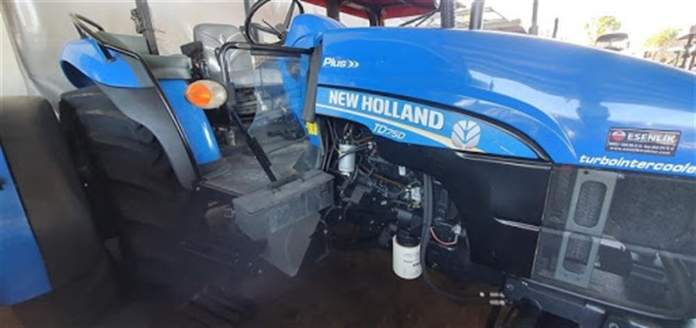 New Holland TD 75 D Traktör Kabin Paspası