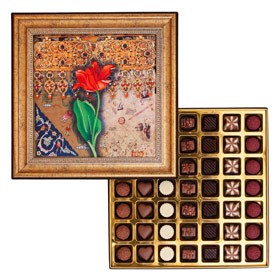 Taşlarla Bezeli Kırmızı Gül Çerçeveli Kutu - Spesiyal Çikolata