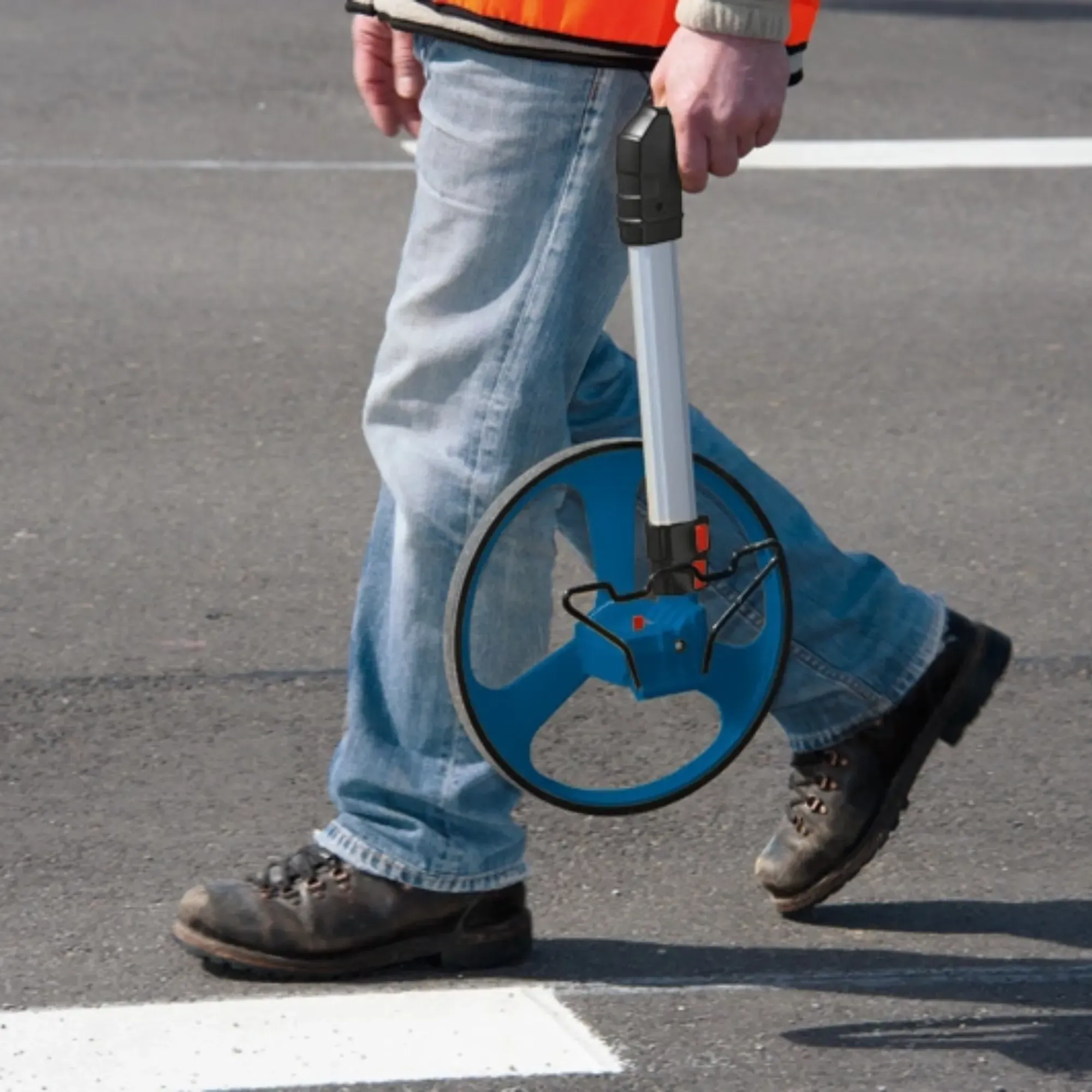 BOSCH PROFESYONEL ÖLÇME TEKERİ GWM32 0601074000