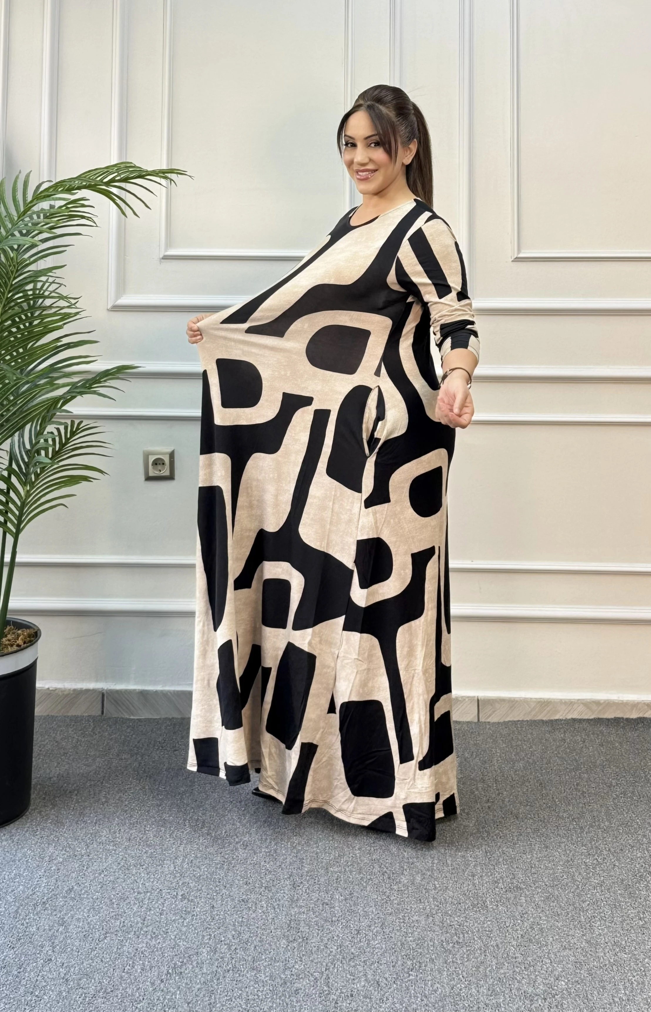 SİYAH BEJ ASİMETRİK DESENLİ BİSİKLET YAKA PENYE UZUN ELBİSE 