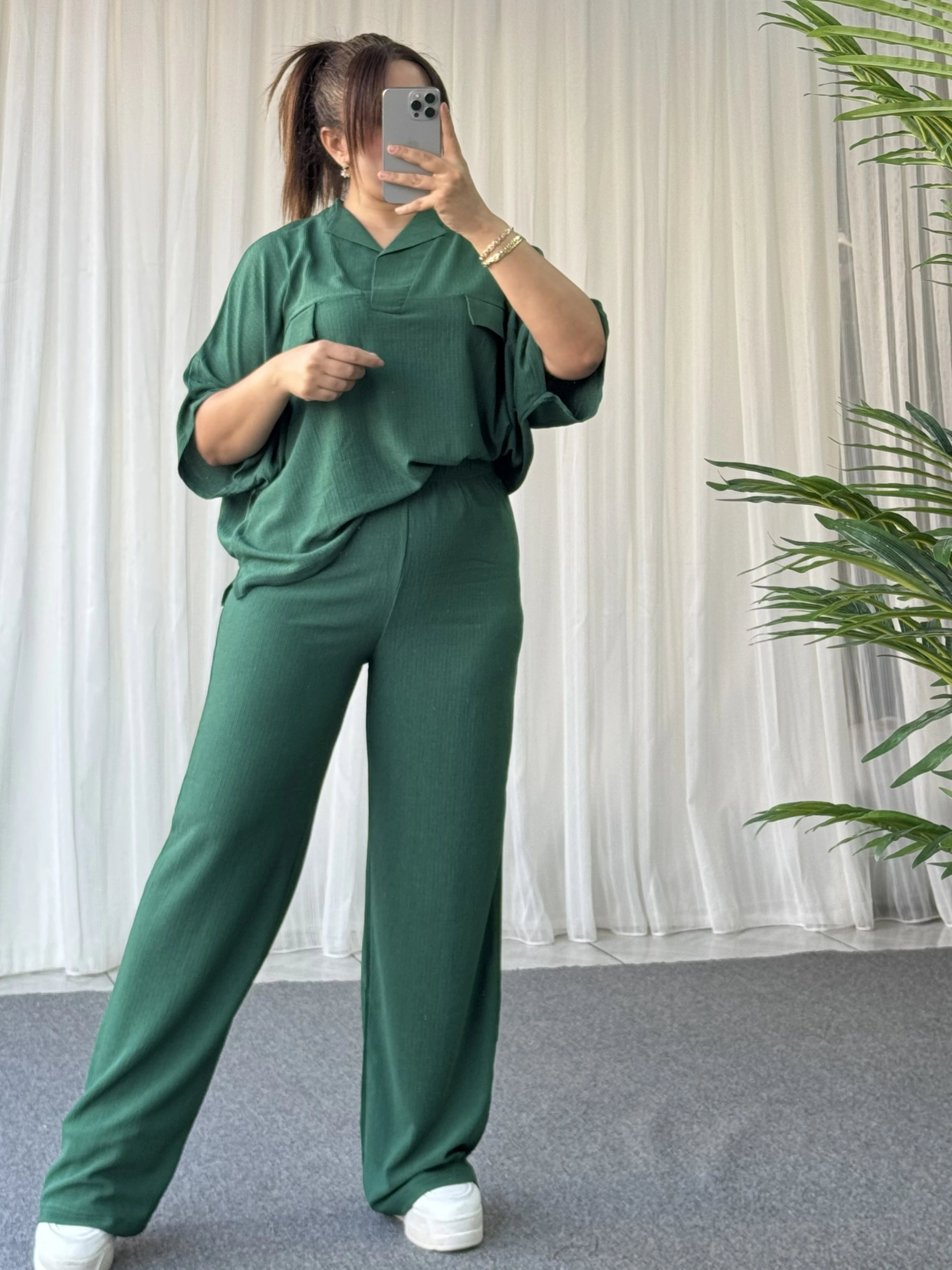 ZÜMRÜT YEŞİLİ SALAŞ TAKIM