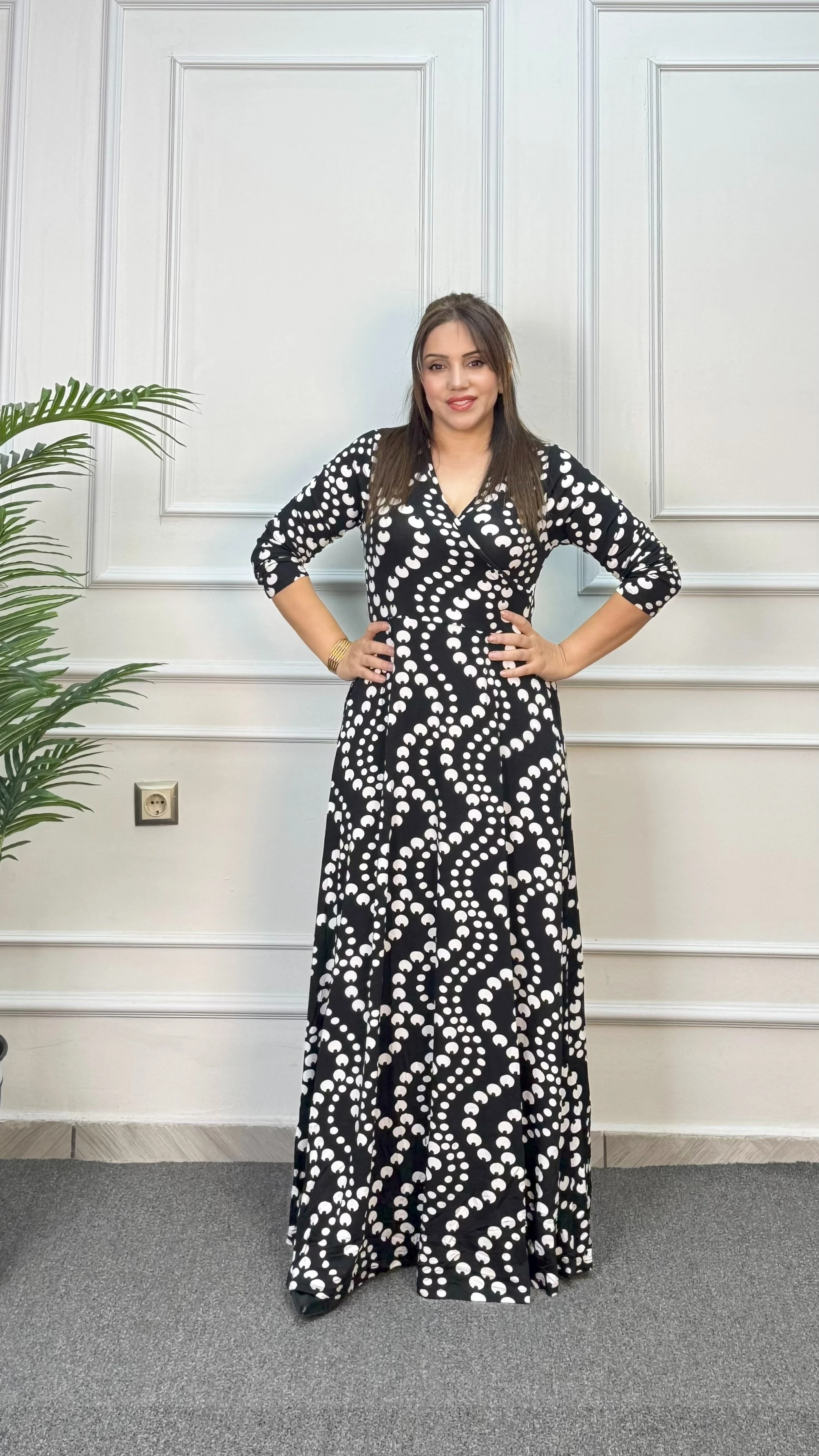 KRUVAZE YAKA PUANLI PENYE UZUN ELBİSE 