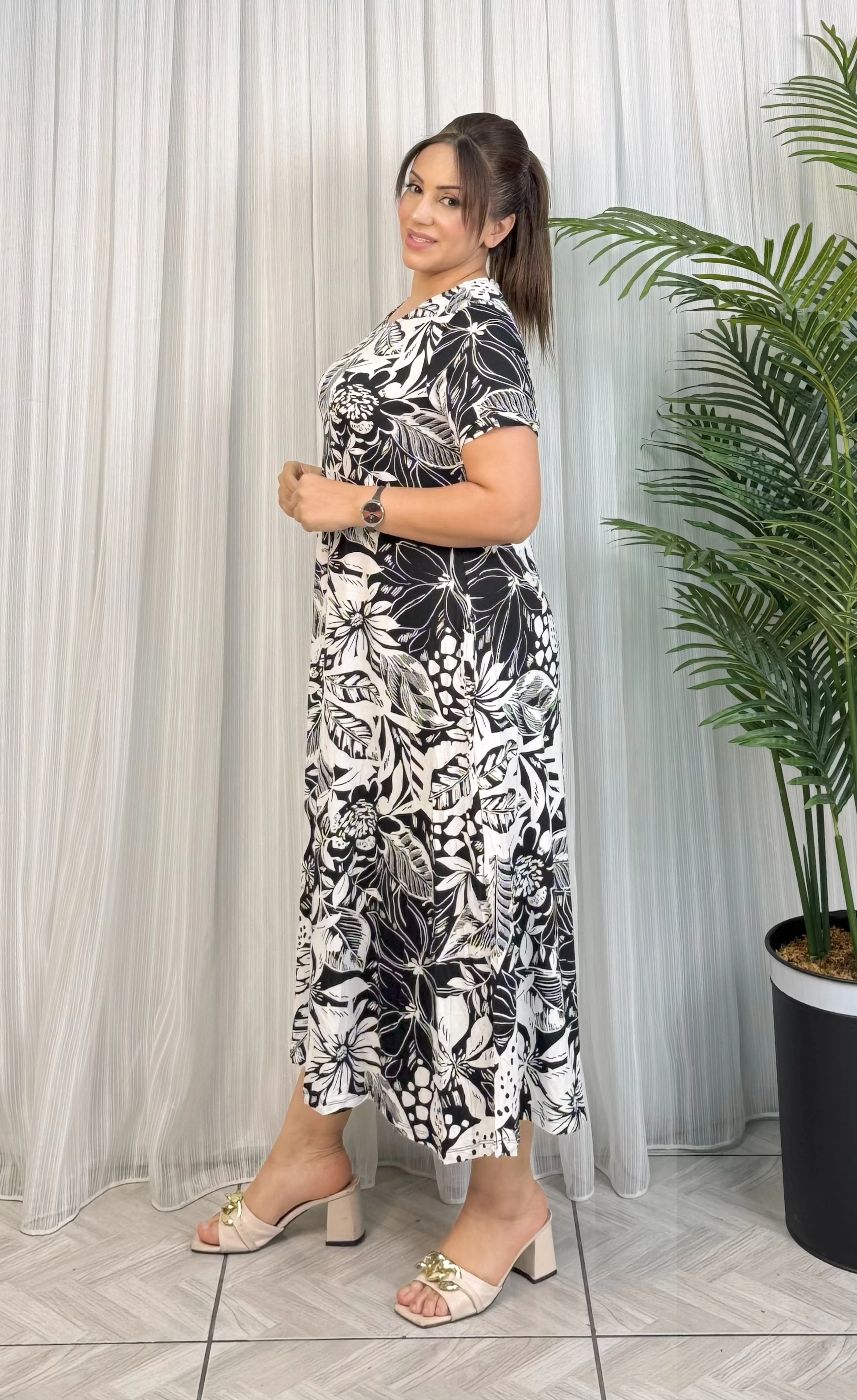 SİYAH BEYAZ MD BOY PENYE ELBİSE 