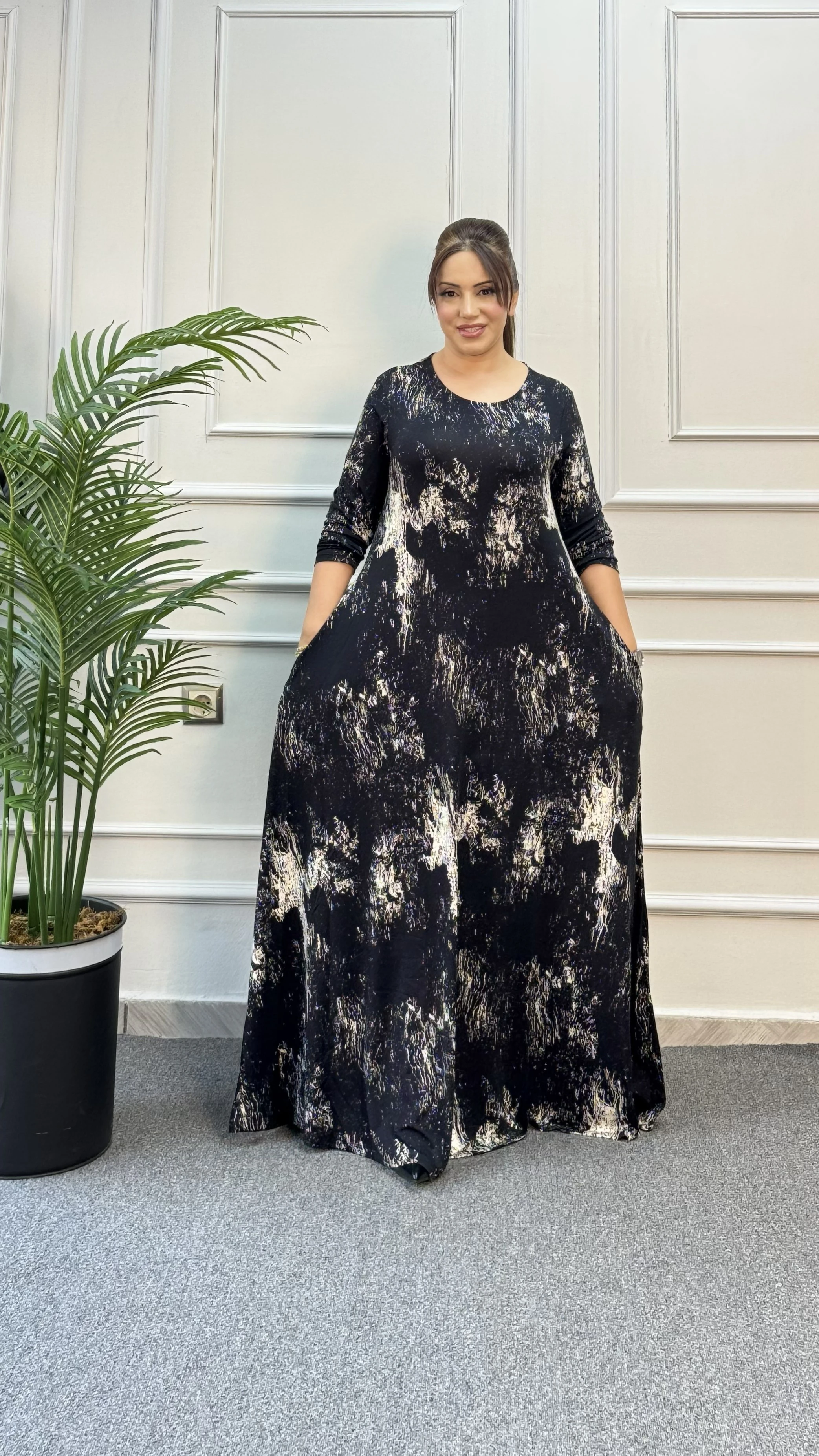 SİYAH BEYAZ BİSİKLET YAKA PENYE ELBİSE 