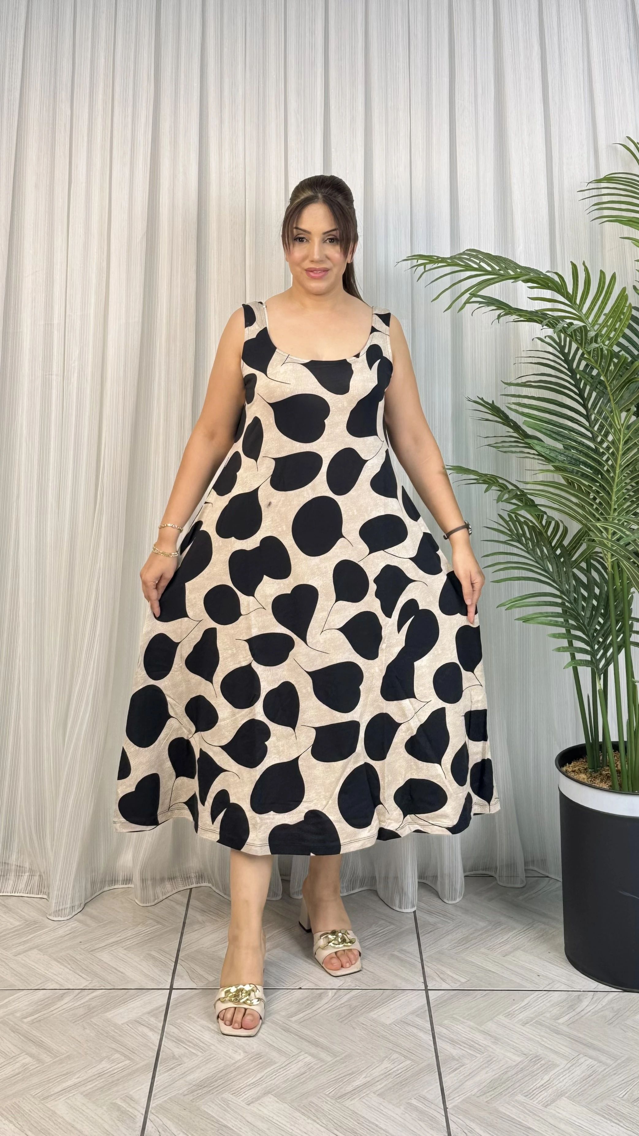 SİYAH BEJ ASKILI ELBİSE 