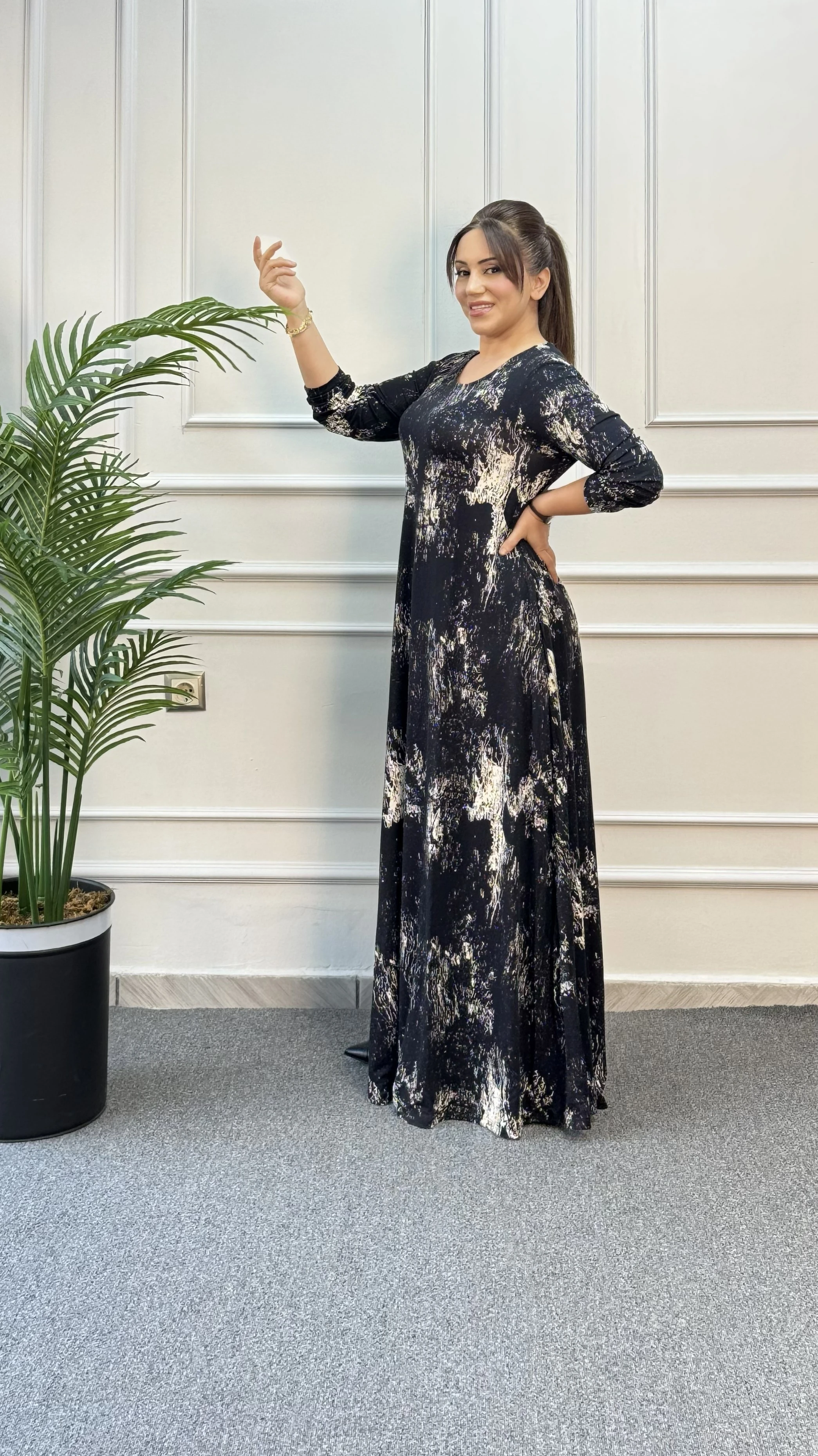 SİYAH BEYAZ BİSİKLET YAKA PENYE ELBİSE 