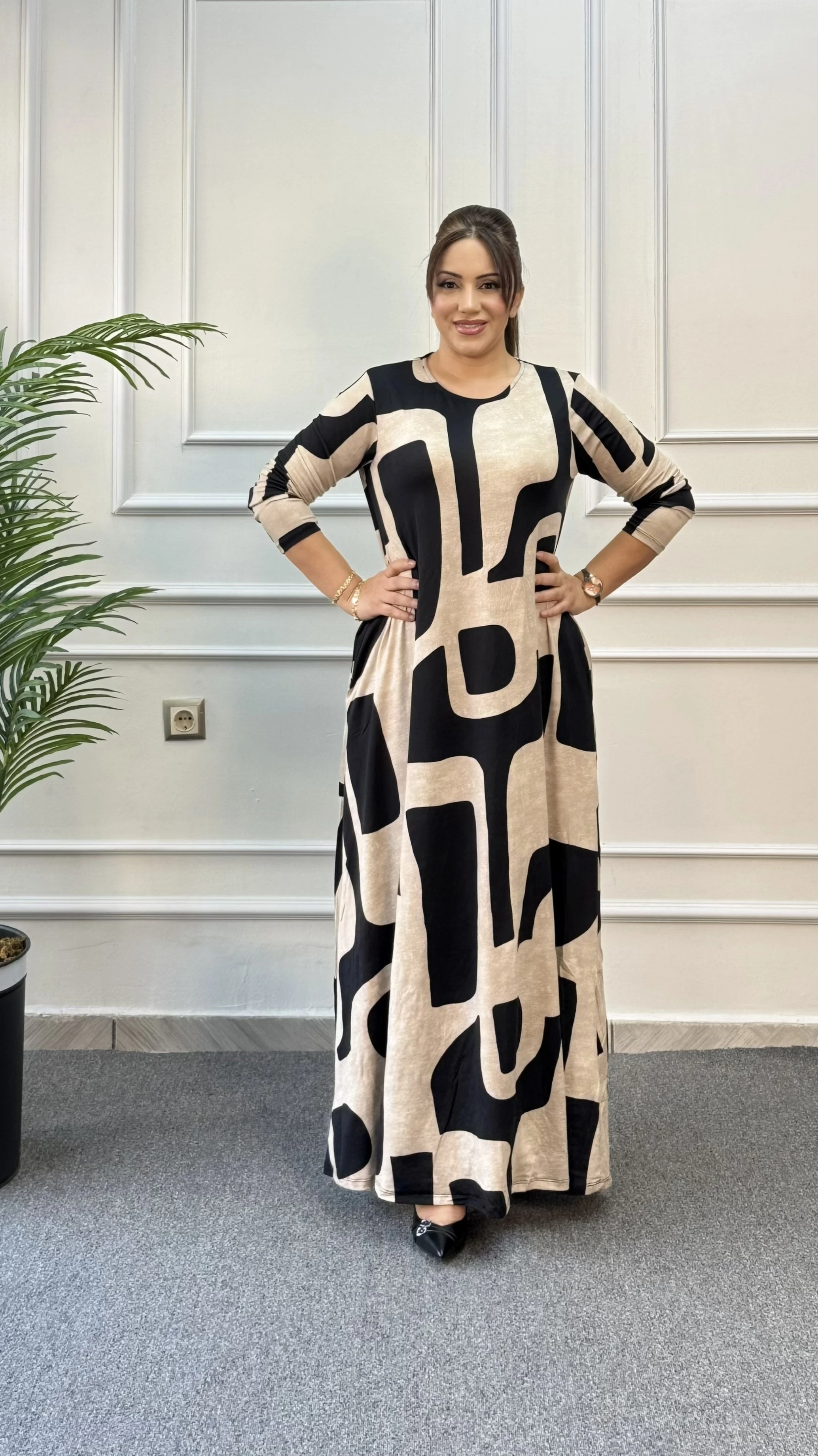 SİYAH BEJ ASİMETRİK DESENLİ BİSİKLET YAKA PENYE UZUN ELBİSE 