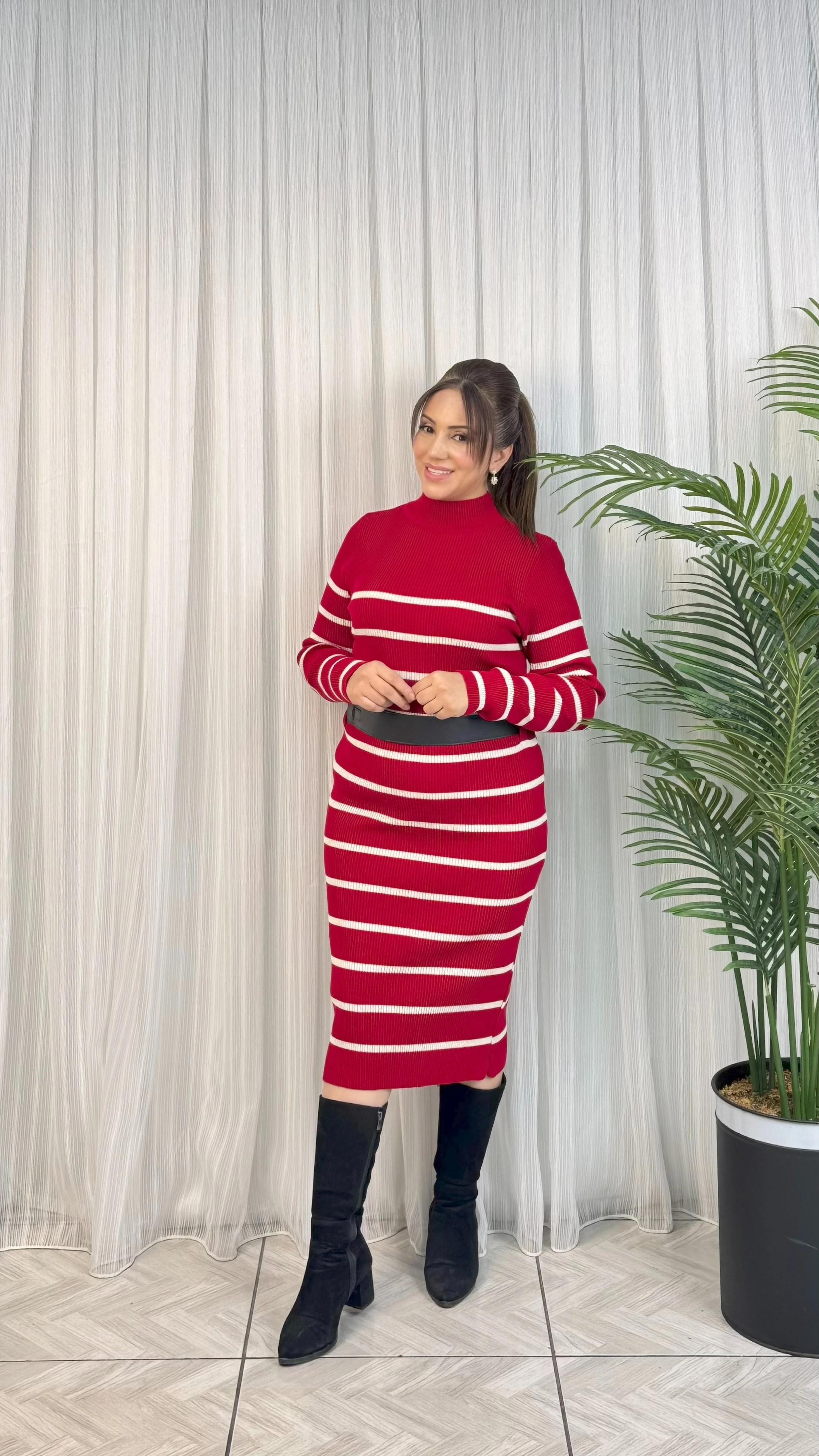 KEMERLİ TRİKO MİDİ ELBİSE 