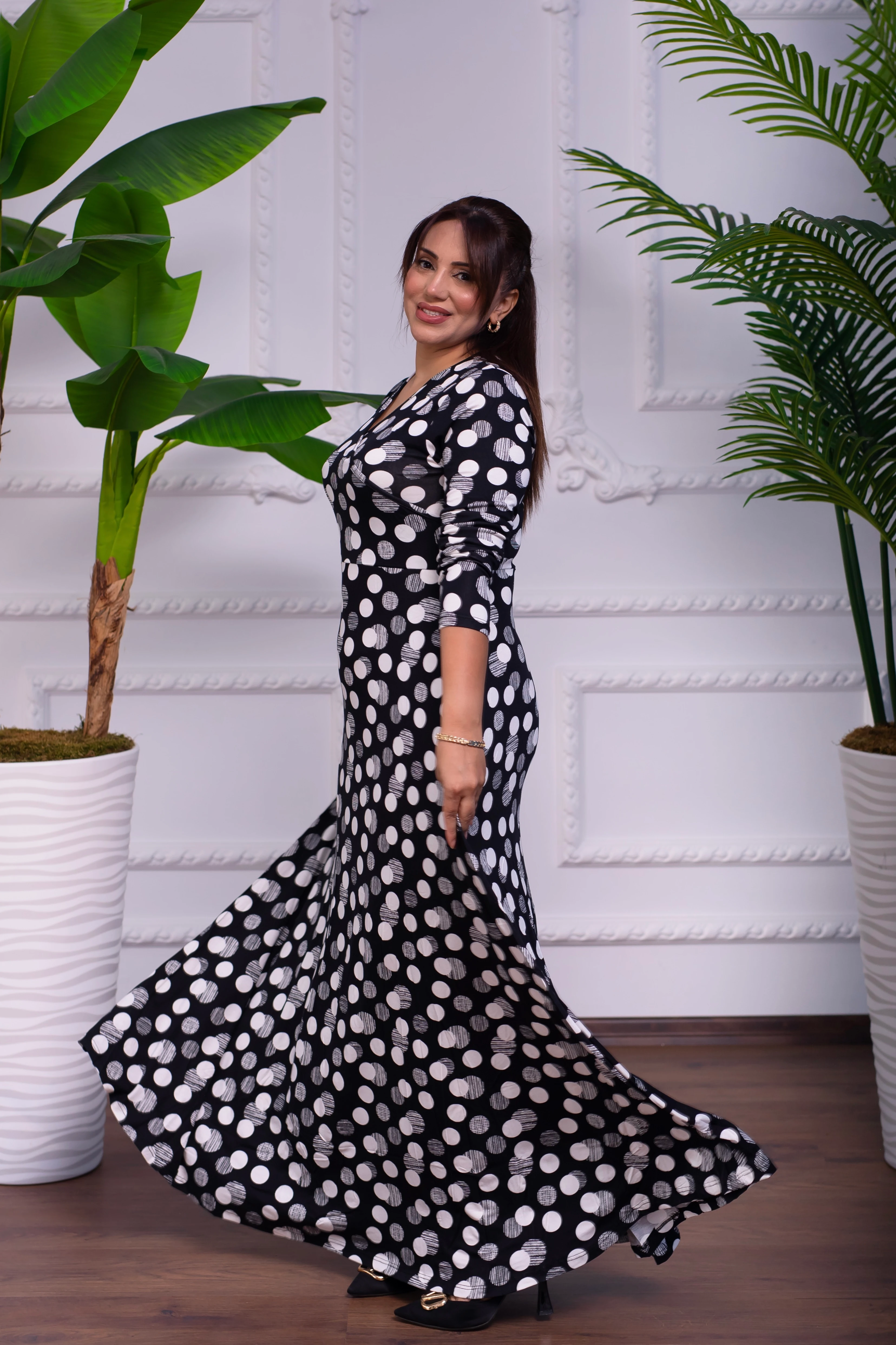 PUANTİYELİ UZUN PENYE ELBİSE