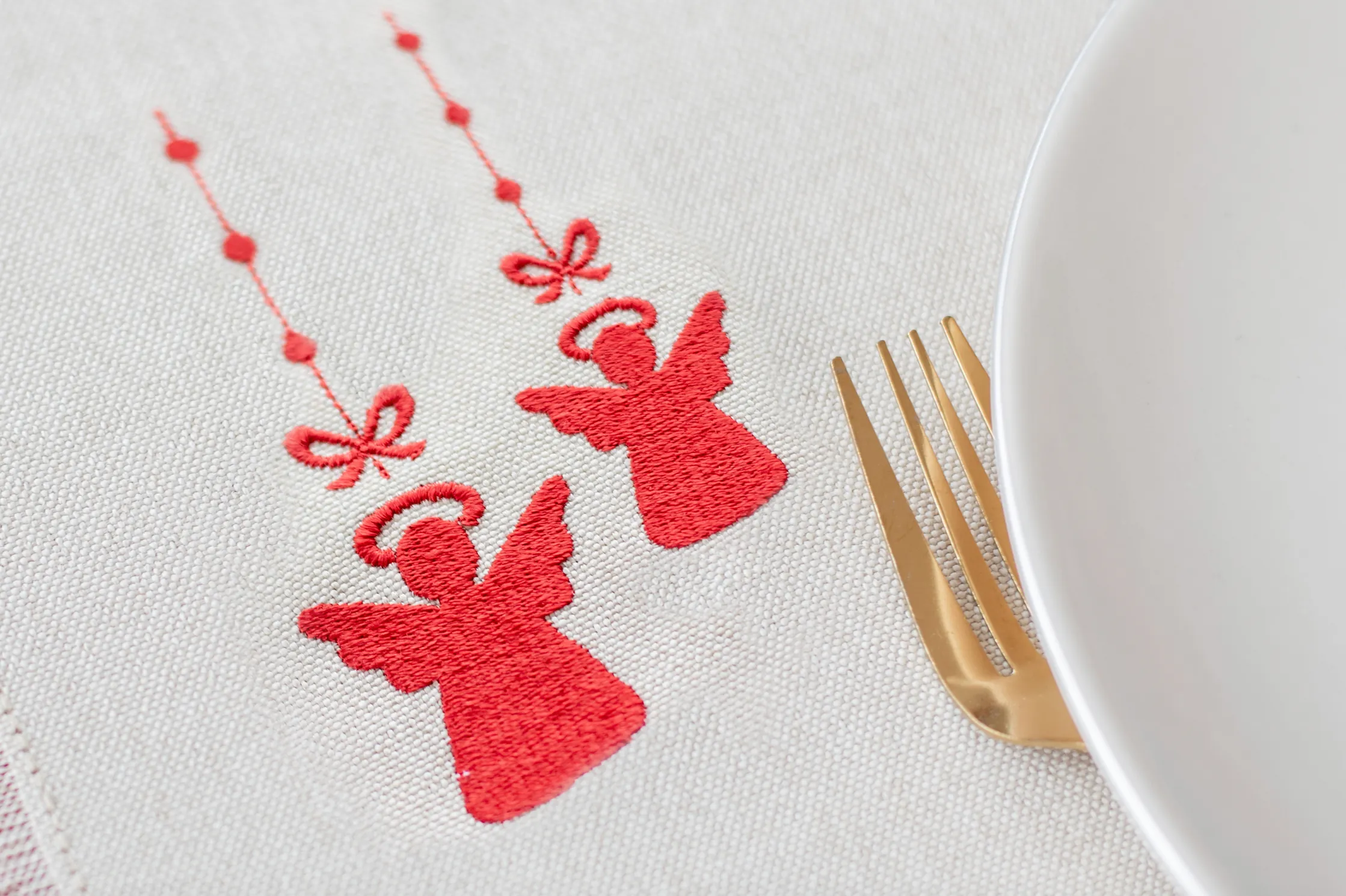 Ceremony Red Amerikan Servis  - Red Angel