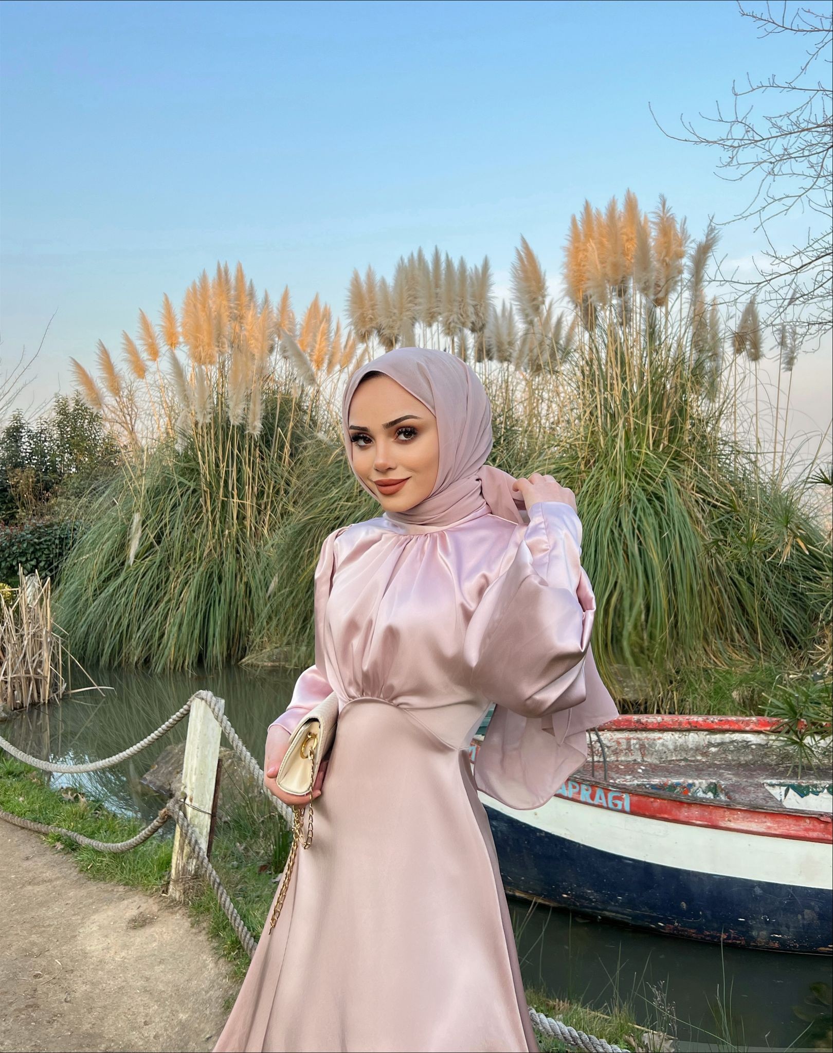 RÜYA ABİYE KUYRUKLU PUDRA