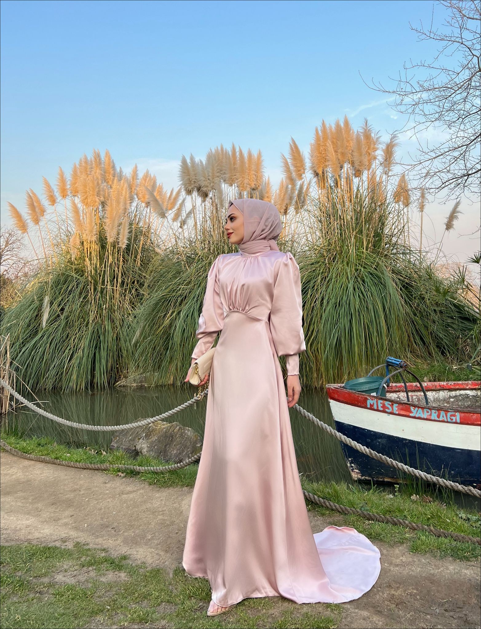 RÜYA ABİYE KUYRUKLU PUDRA