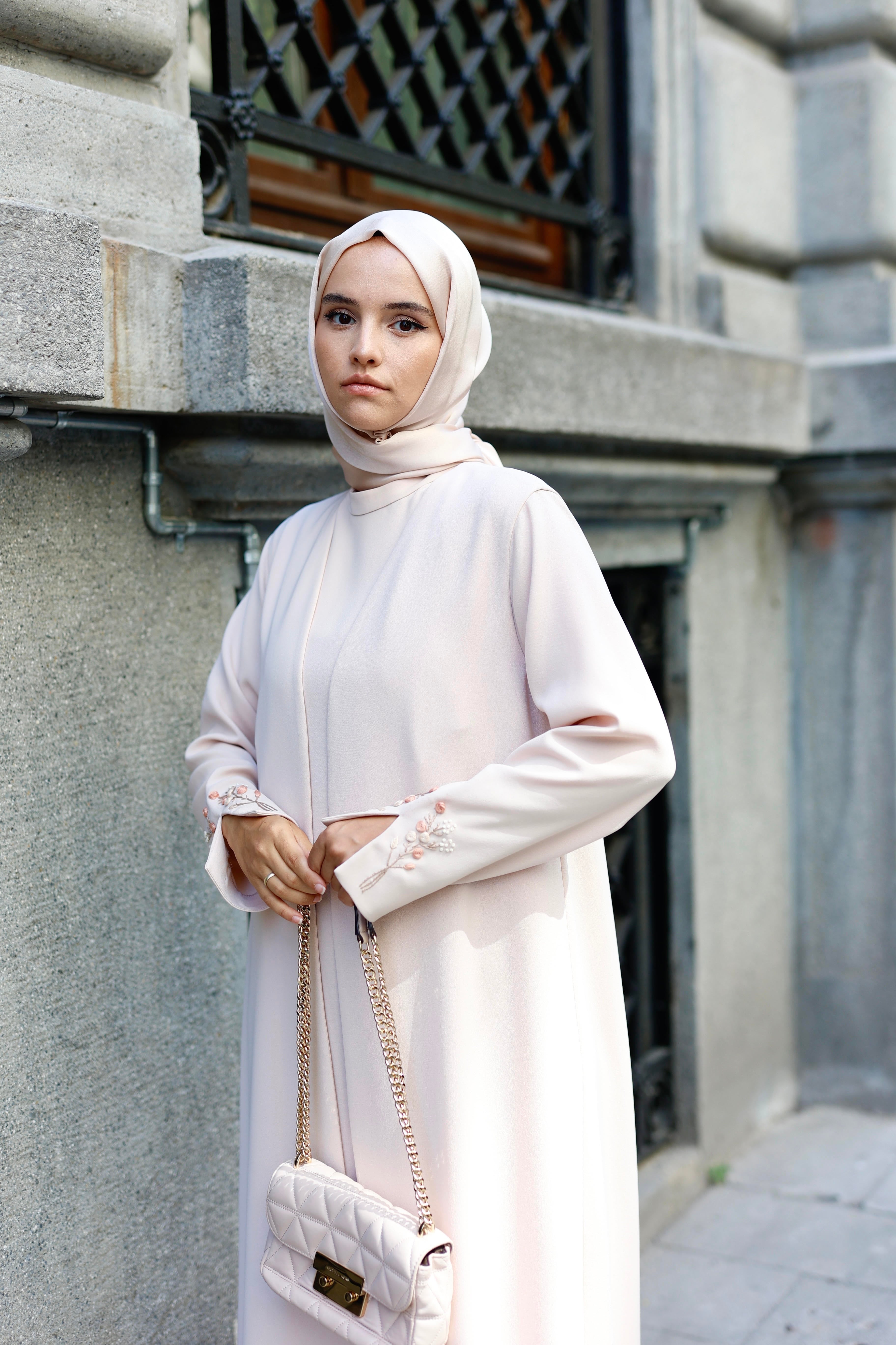 Liora Abaya