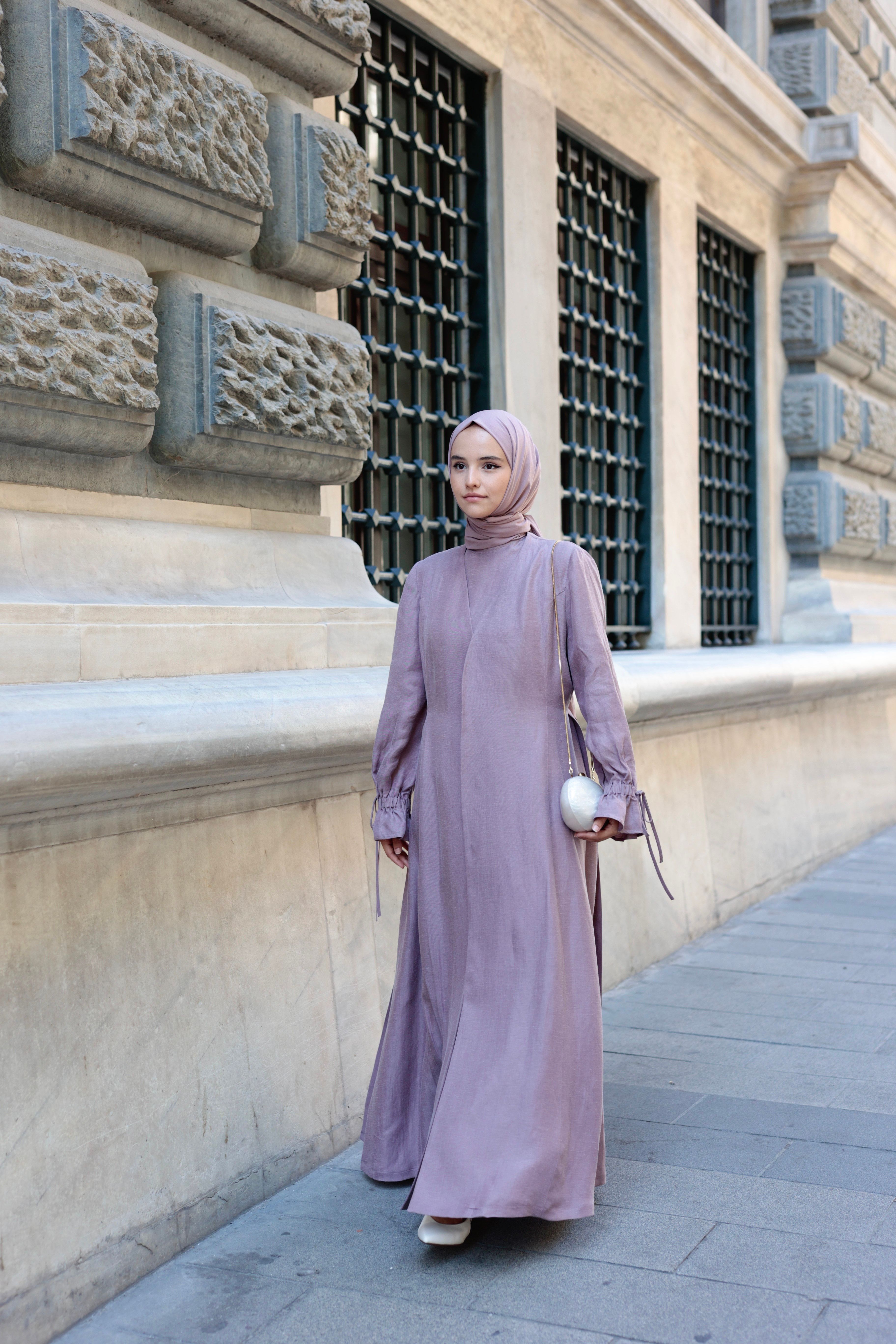 Paria Abaya