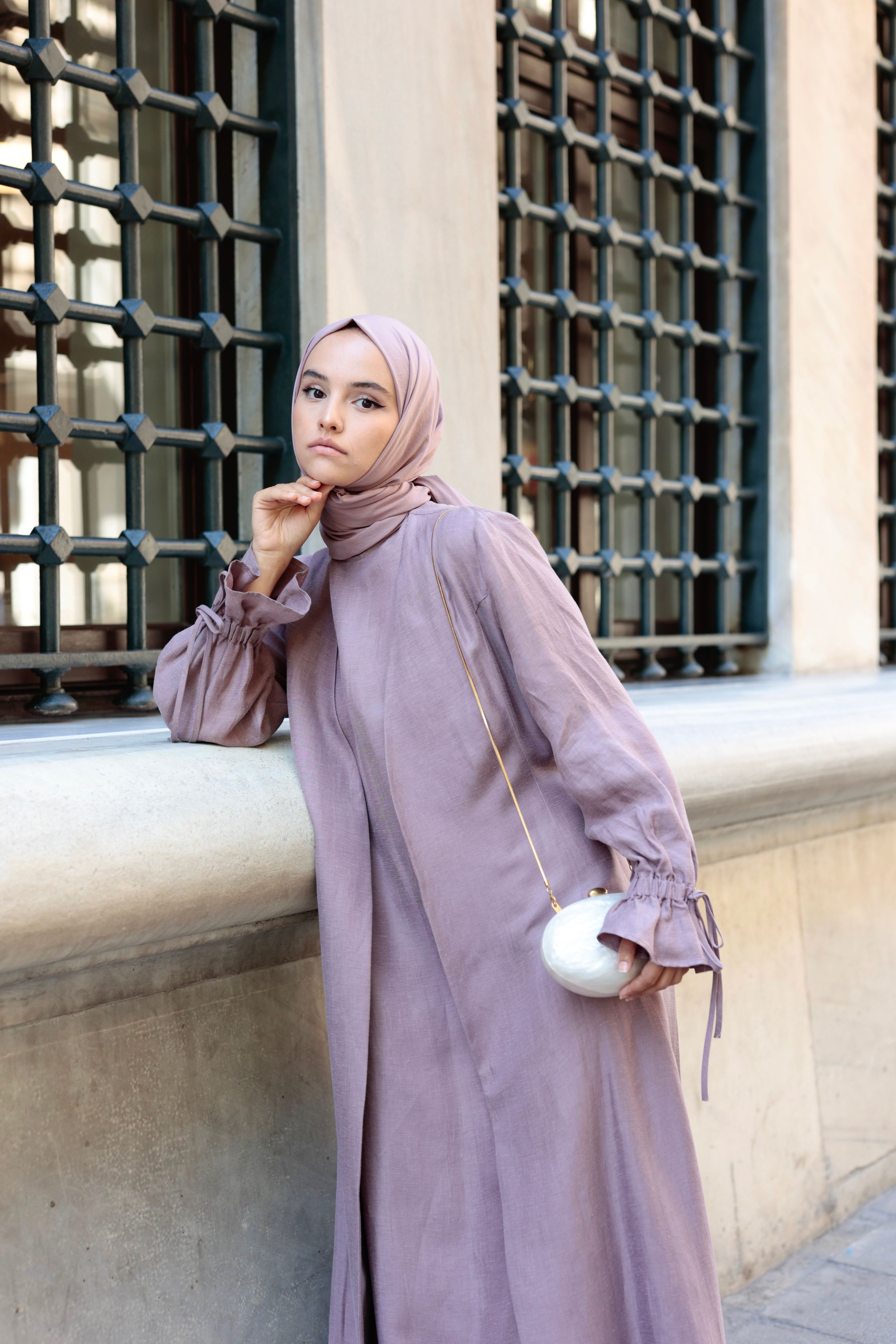 Paria Abaya