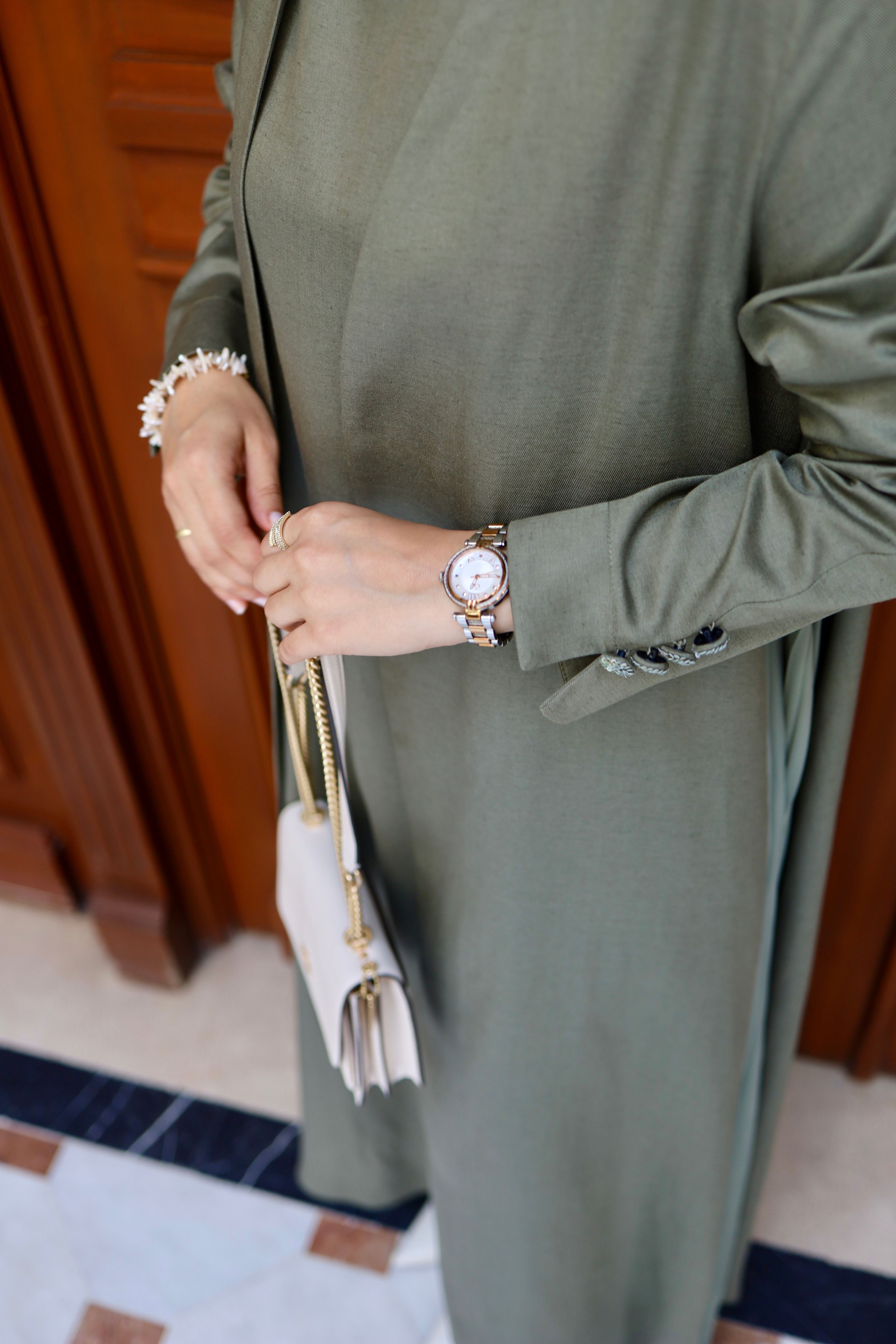 Rona Abaya