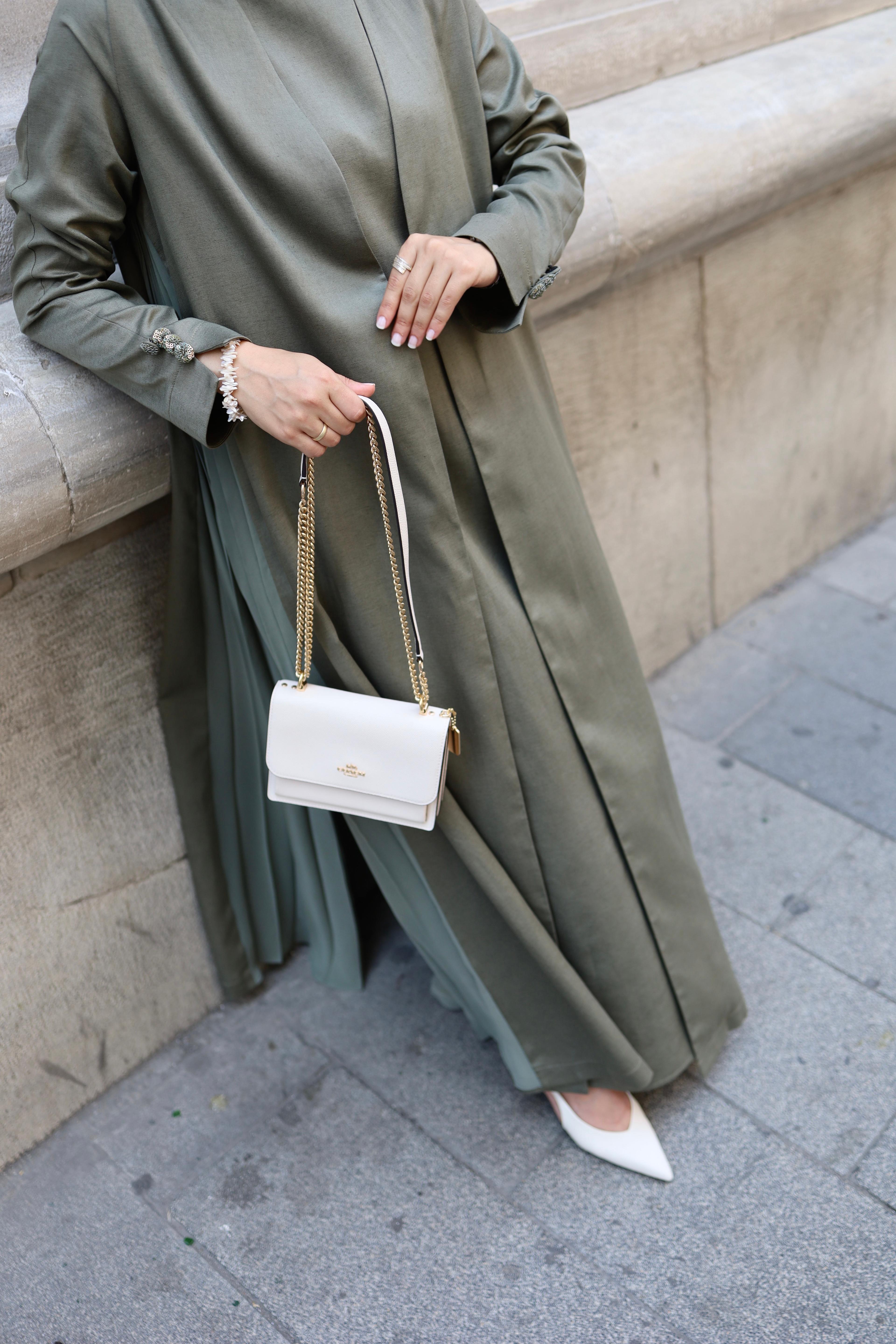 Rona Abaya