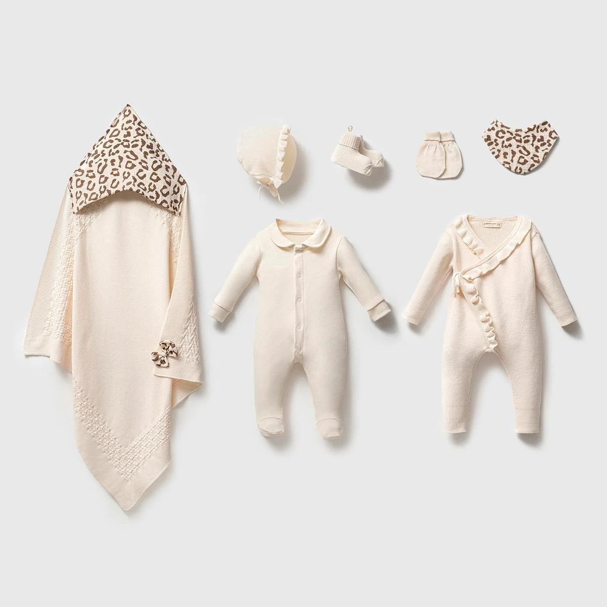 NİPPERLAND KIZ 0-3 AY DORA 8Lİ SET