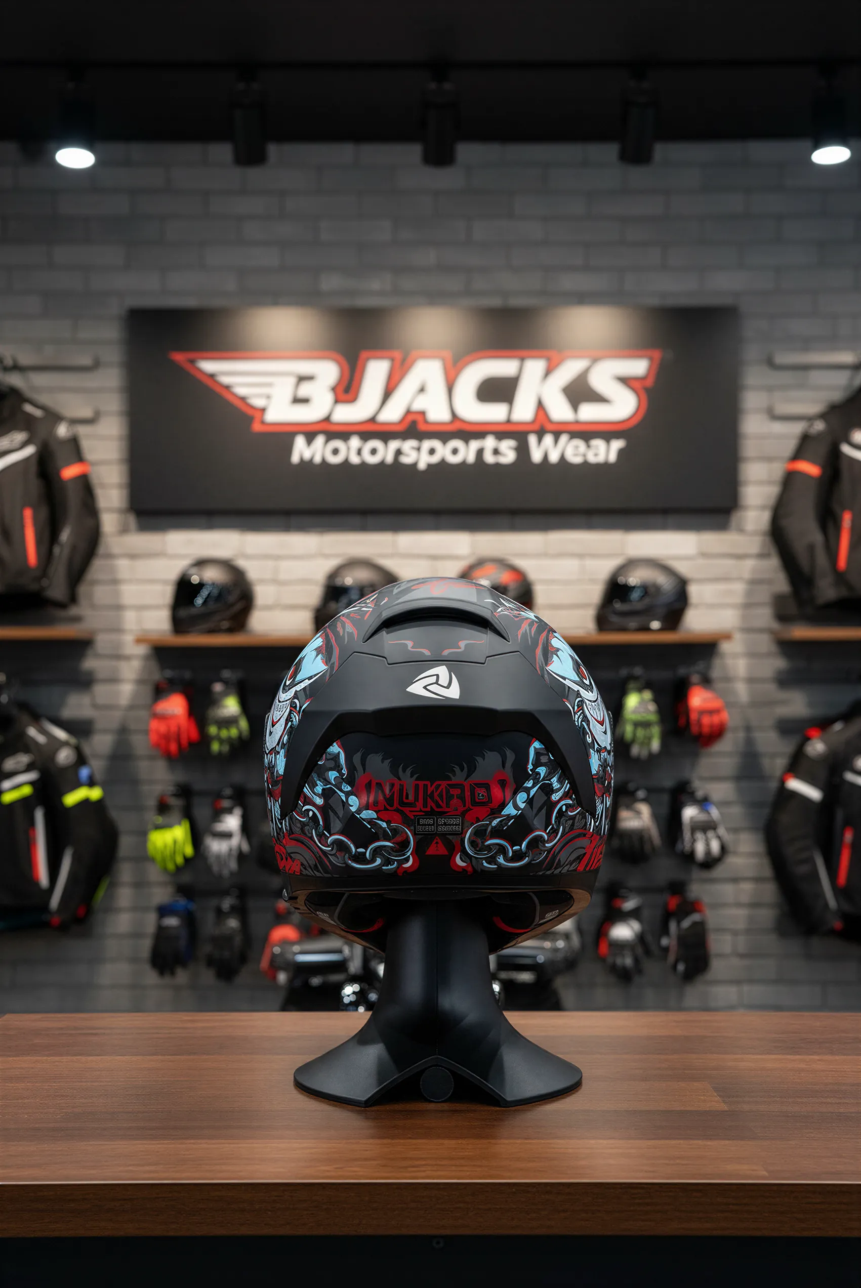 Nukro YM-853 Savage Kapalı Motosiklet Kaskı | Pinlock 30 Dahil | Güçlü, Konforlu ve Şık Tasarım